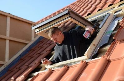 Pose de fenêtres de toit Velux à Guyonvelle